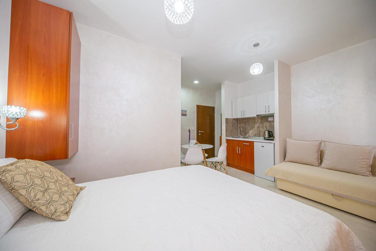 Kristal Apartmani Čanj Buitenkant foto