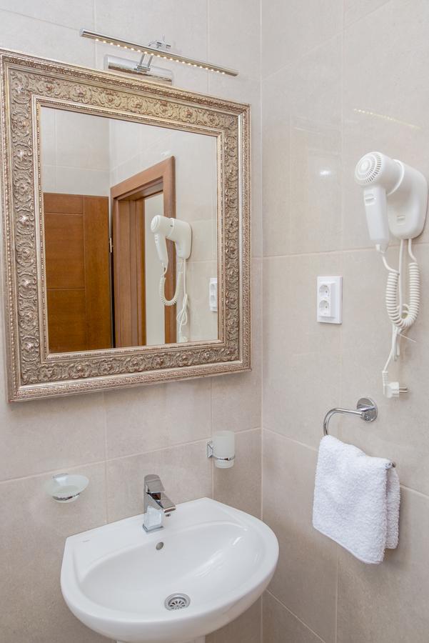 Kristal Apartmani Čanj Buitenkant foto