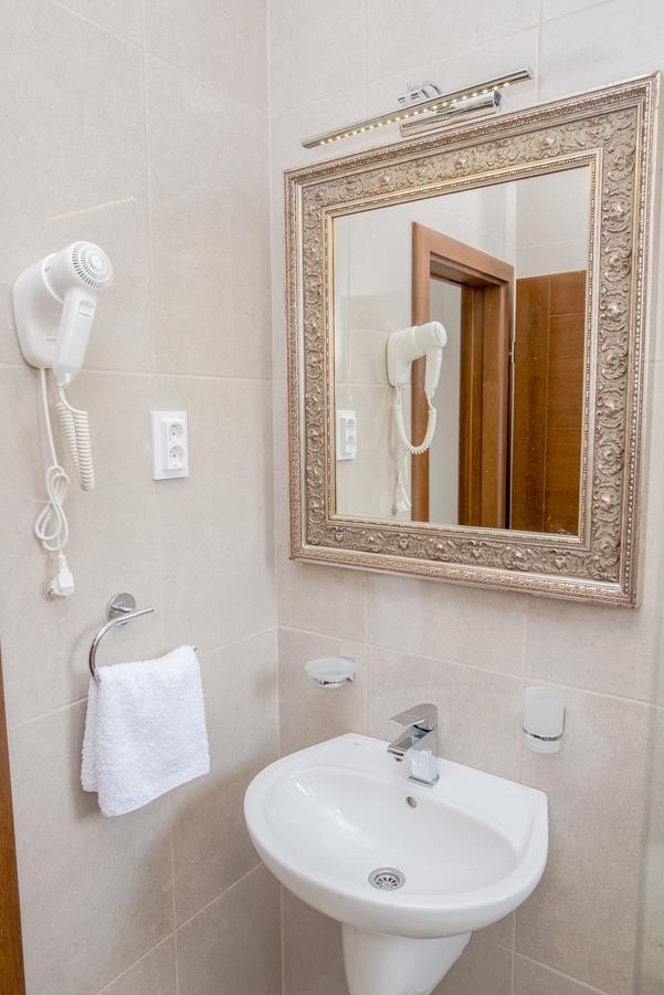 Kristal Apartmani Čanj Buitenkant foto